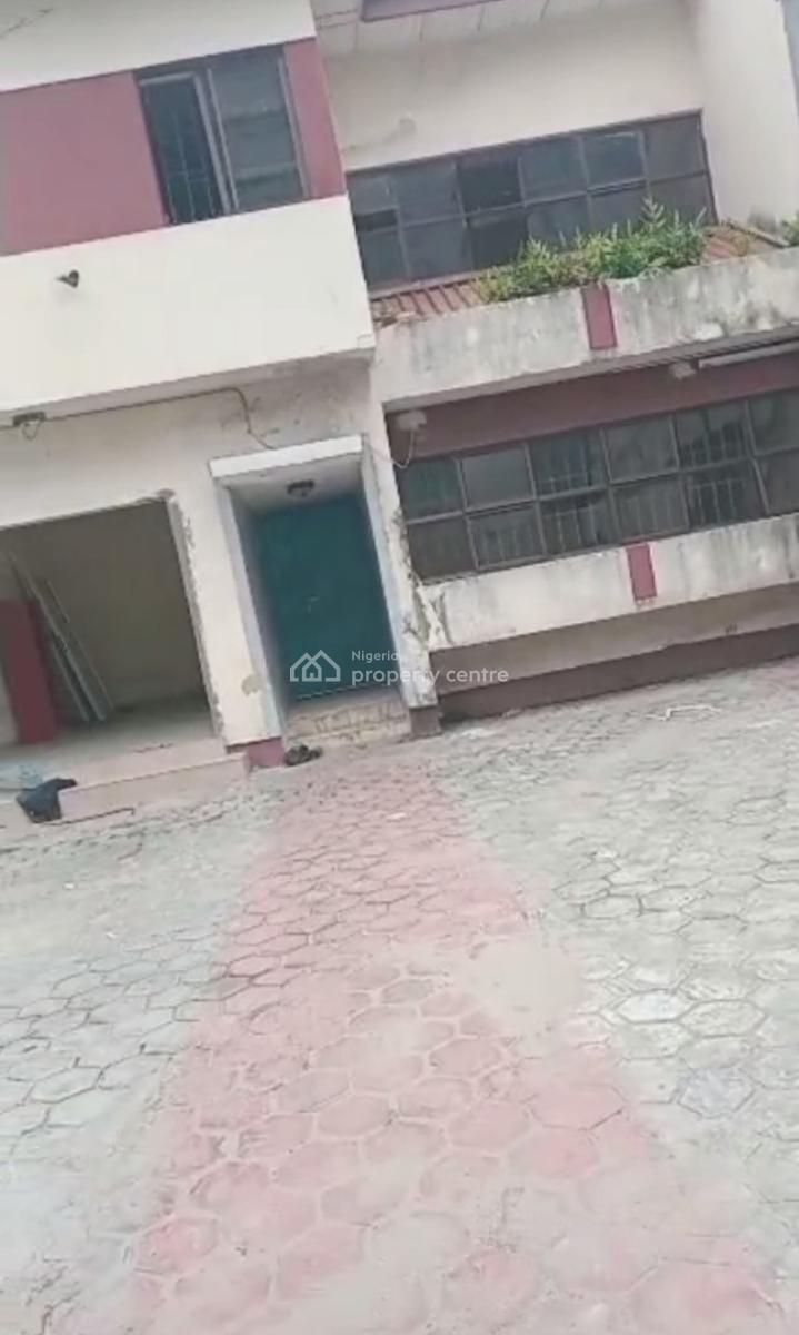 Lease Commercial 4 Bedroom Semi Detached Duplex with Bqs, Victoria Island (vi), Lagos, Commercial Property for Rent