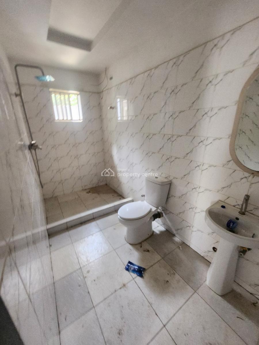 Serviced Spacious 1 Bedroom Flat, 2 Toilets,with Ac, Off Ademola Adetokunbo, Wuse 2, Abuja, Flat / Apartment for Rent