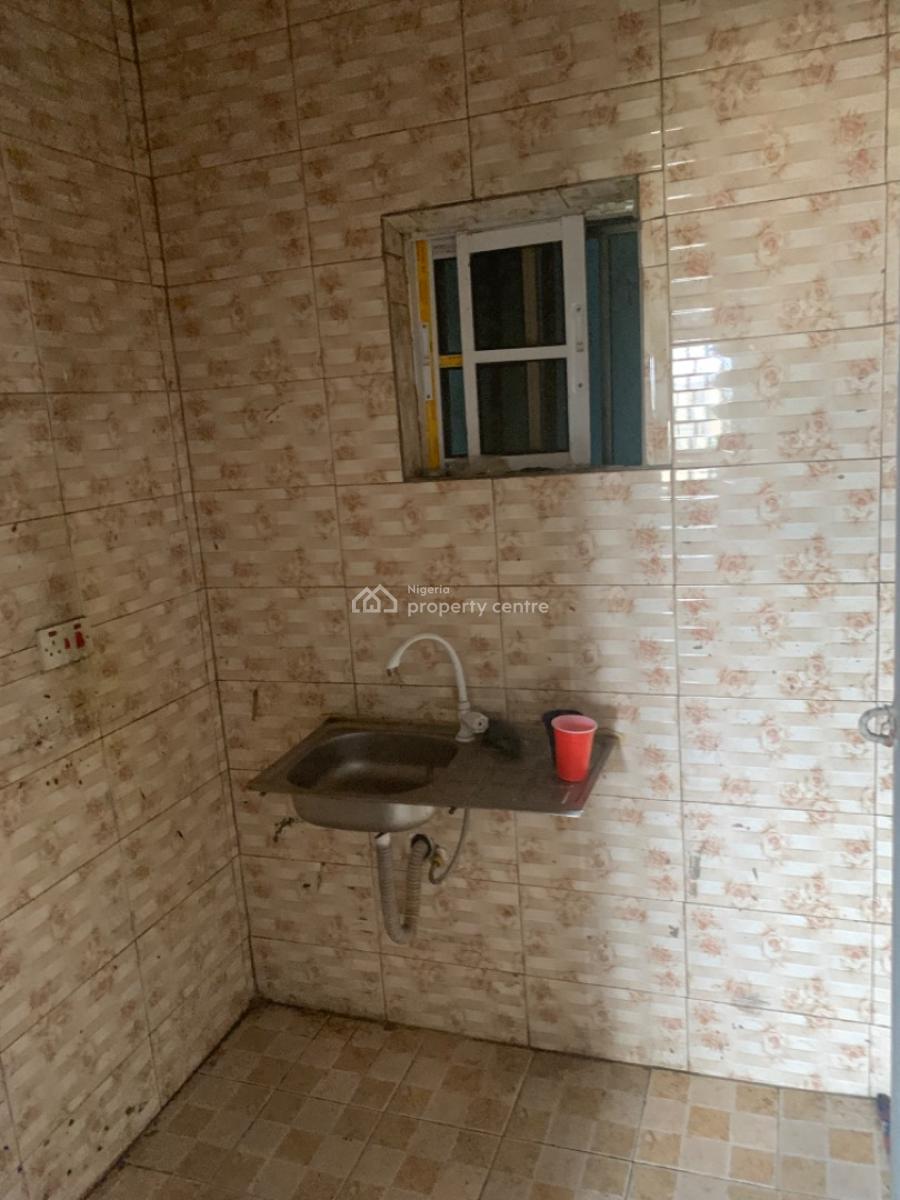 Spacious Self Contain on The Third Floor, Zone 3, Wuse, Abuja, Self Contain (single Rooms) for Rent