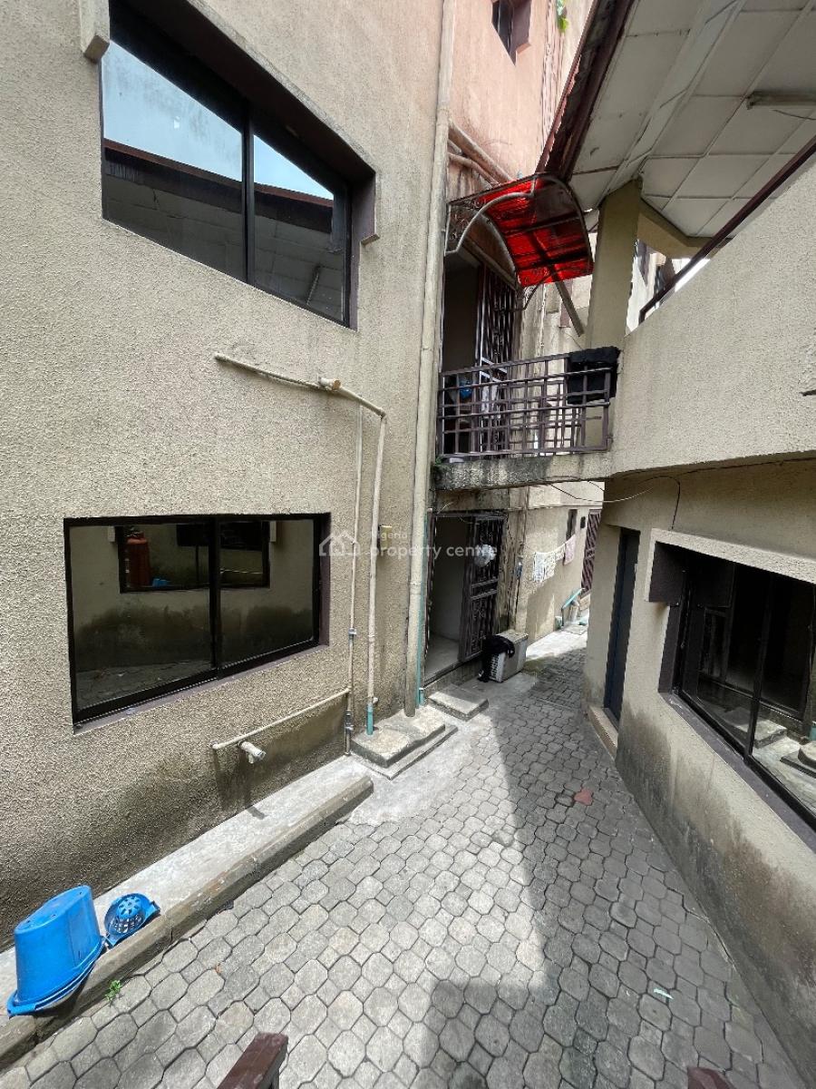 Fully Detached 6 Bedroom Duplex with 3 Rooms Chalets and Pent Space, Mko Garden Estate, Agidingbi, Ikeja, Lagos, Detached Duplex for Sale