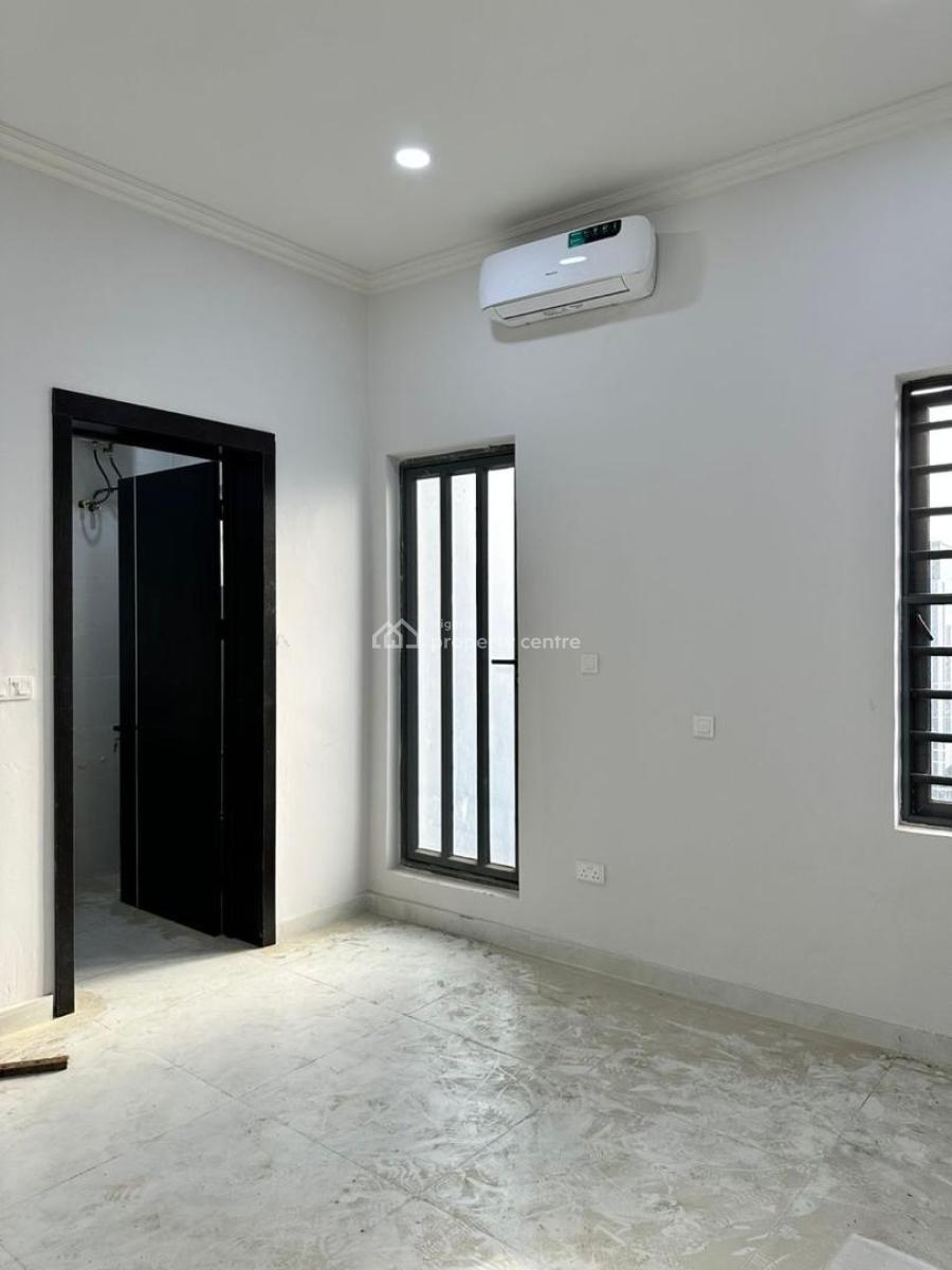 Luxury Finished 2 Beadroom Apartment in a Communal Living Space, Ilasan, Ikate, Lekki, Lagos, Flat / Apartment for Rent