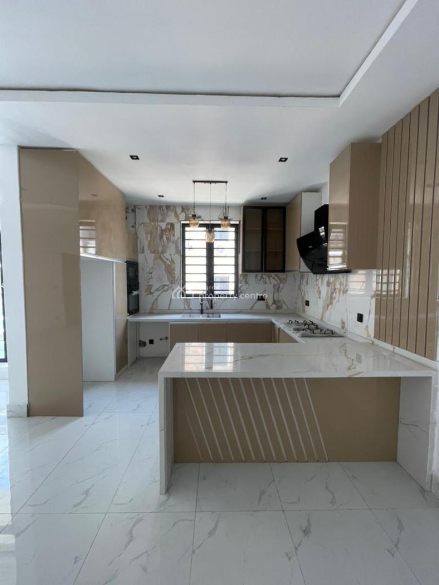 Exquisite 2 Bedroom Apartment in Serene Environment, Lekki Phase 1, Lekki, Lagos, Flat / Apartment for Sale