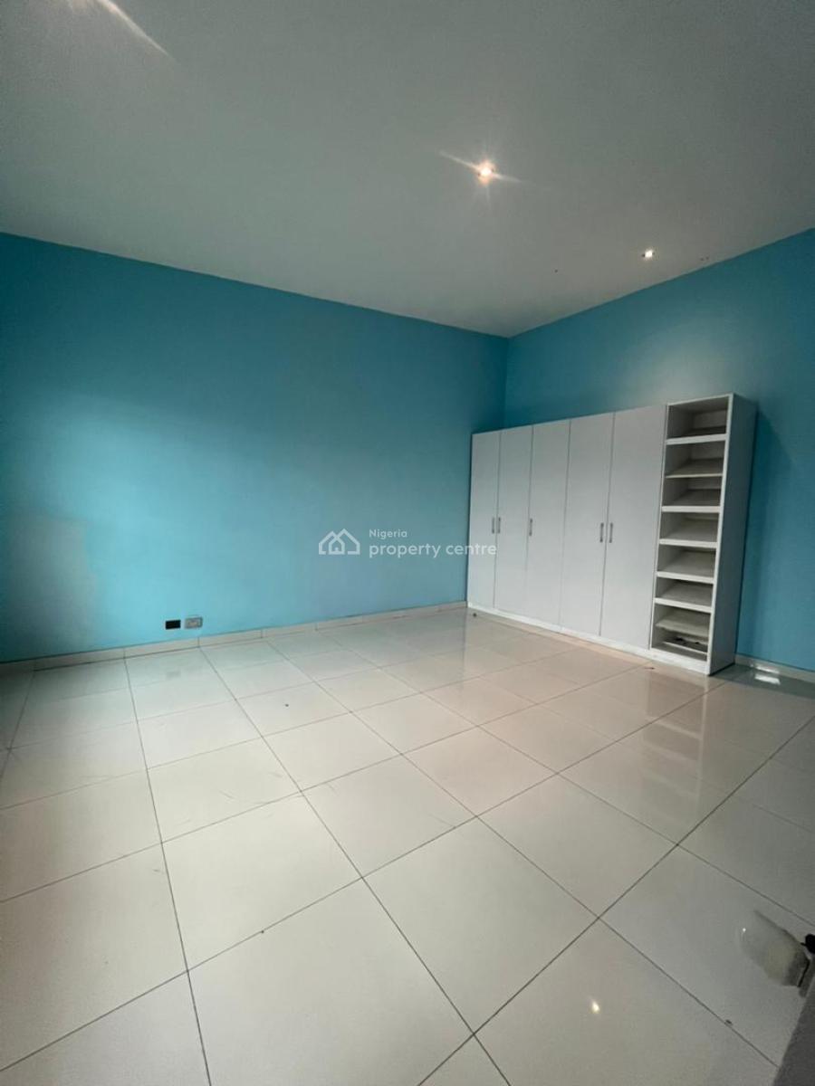 4 Bedrooms Terrace and a Bq, Richmond Estate, Lekki Phase 1, Lekki, Lagos, Terraced Duplex for Sale