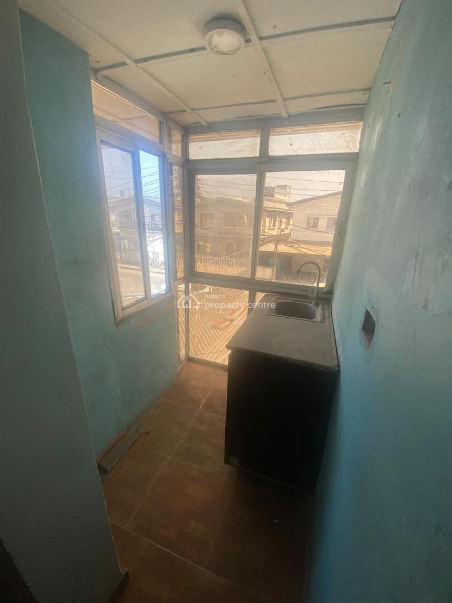 Spacious Commercial Building, Off Keffi Street, Ikoyi, Lagos, Office Space for Rent