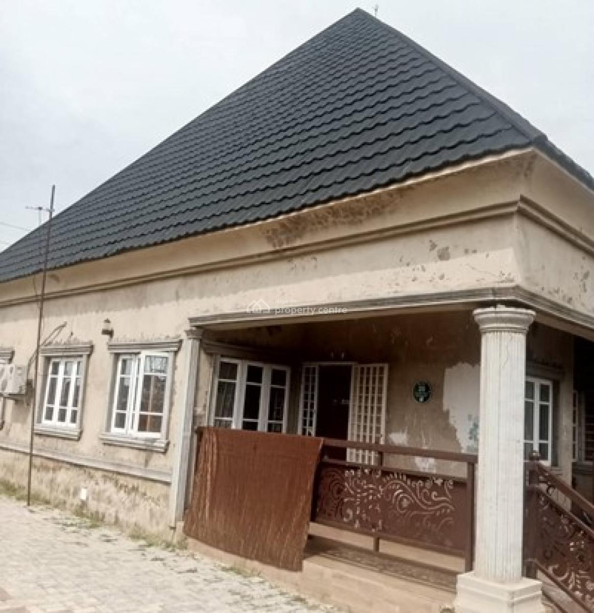 3 Bedroom Bungalow, Tpumpy Estate Fha Lugbe, Lugbe District, Abuja, Detached Bungalow for Sale