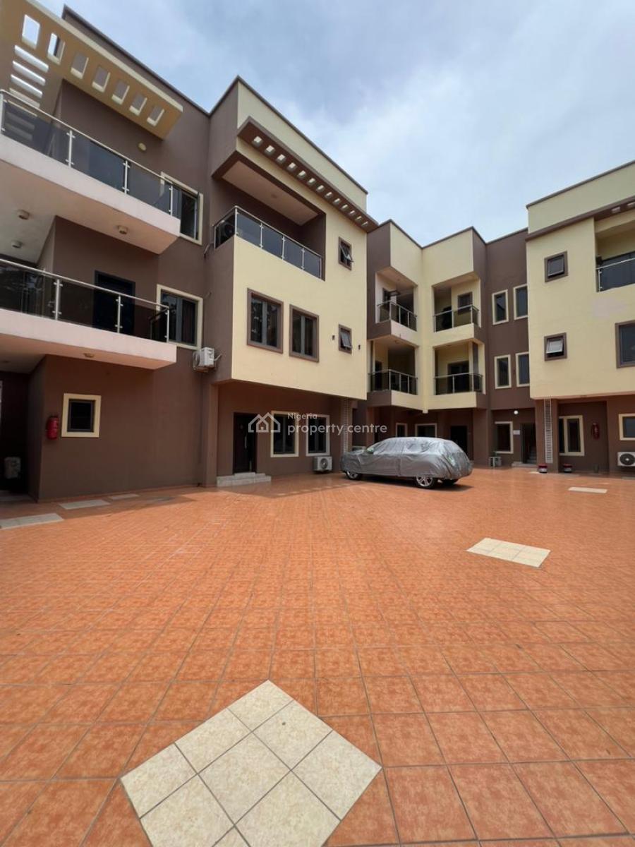 Exclusive Spacious 3 Bedroom Apartment in a Secure Estate, Freedom Way, Lekki, Lagos, Flat / Apartment for Rent