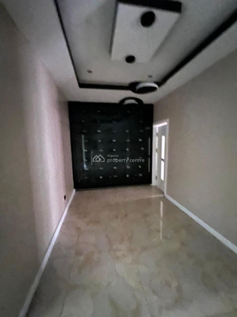 Exclusive Spacious 3 Bedroom Apartment in a Secure Estate, Freedom Way, Lekki, Lagos, Flat / Apartment for Rent