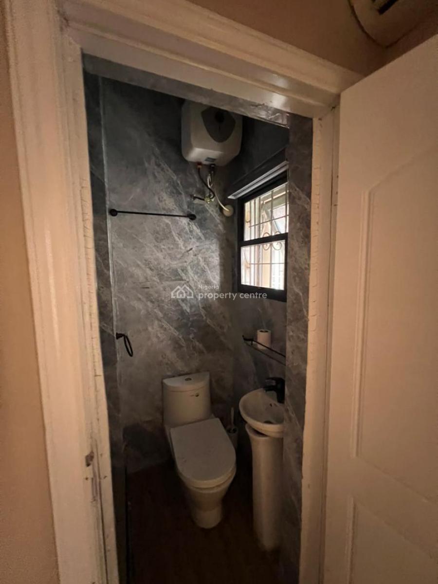 Exclusive Spacious 3 Bedroom Apartment in a Secure Estate, Freedom Way, Lekki, Lagos, Flat / Apartment for Rent