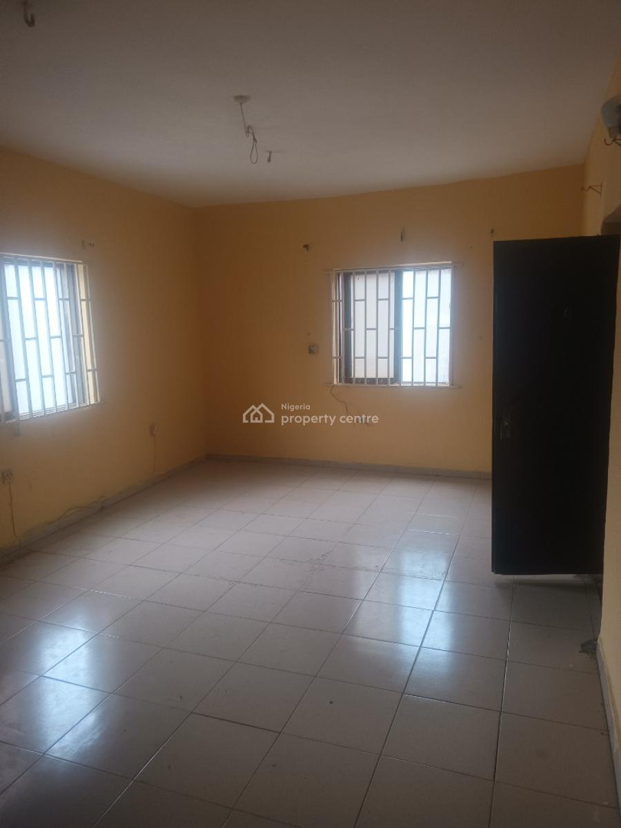 Extra-large 3 Bedrom Flat (upstairs), Oke-ira, Ogba, Ikeja, Lagos, Flat / Apartment for Rent