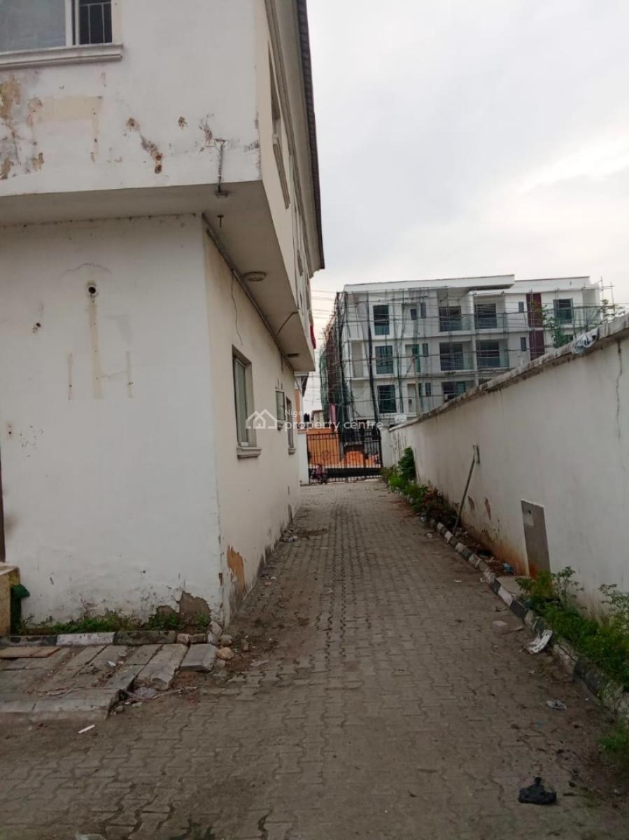 2 Wings of 4 Bedroom Semi Detached House with 2 Bq on 1,104sqm, Lekki Phase 1 Right-hand Side, Lekki Phase 1, Lekki, Lagos, House for Sale