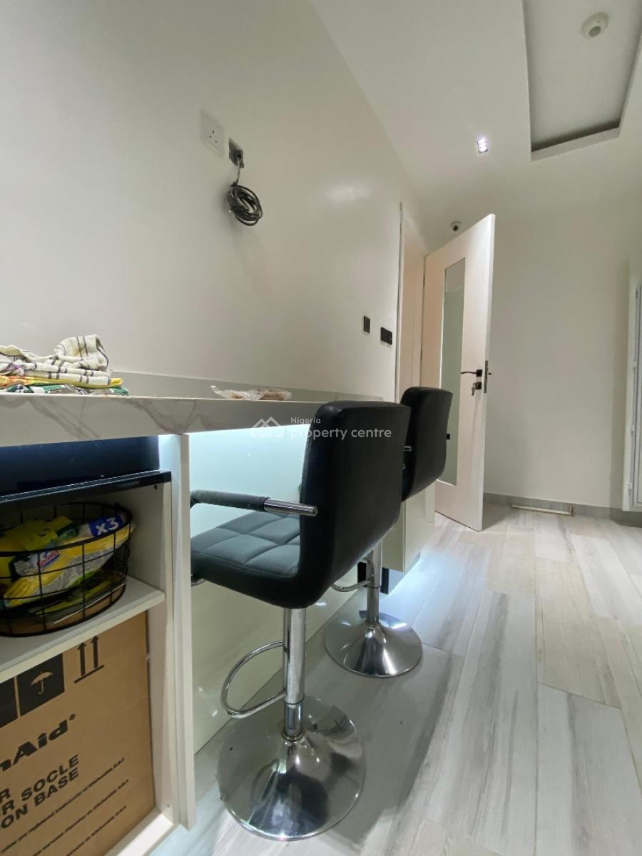 Well Maintained 3 Bedrooms Apartment, Banana Island, Ikoyi, Lagos, Flat / Apartment for Sale