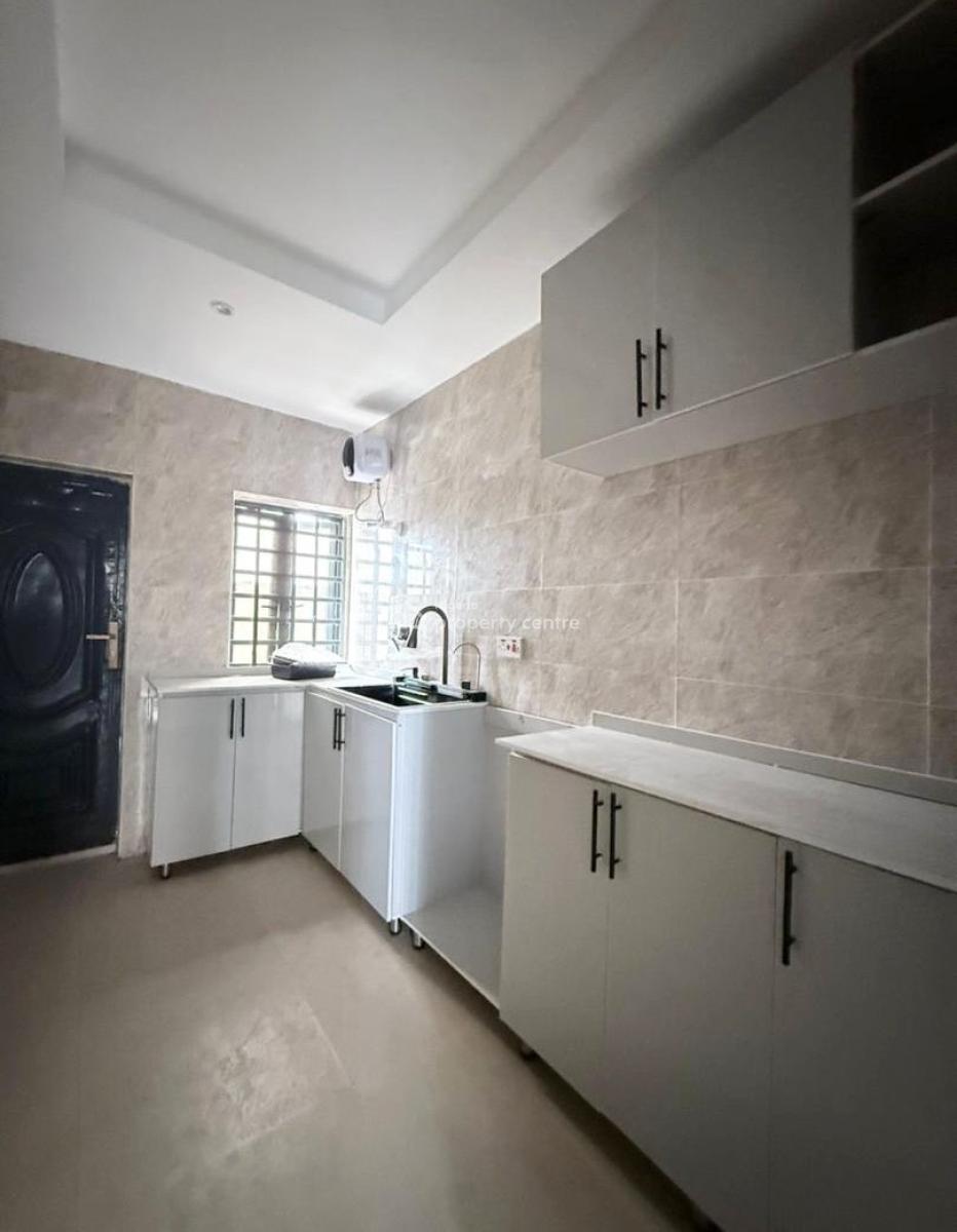 Brand New 3 Bedroom Penthouse, Ologolo, Lekki, Lagos, Flat / Apartment for Rent