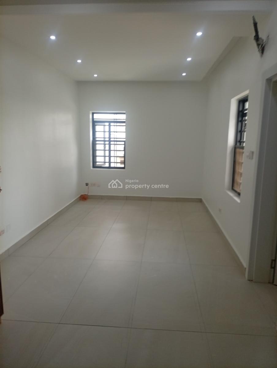 Luxury and Exquisitely Finished 4 Bedroom Semi Detached Duplex with Bq, Guzape District, Abuja, Semi-detached Duplex for Sale