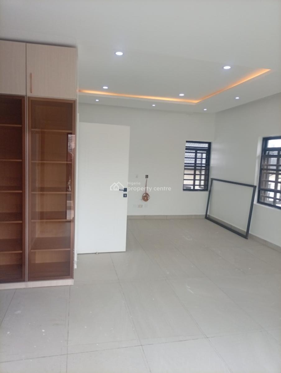 Luxury and Exquisitely Finished 4 Bedroom Semi Detached Duplex with Bq, Guzape District, Abuja, Semi-detached Duplex for Sale