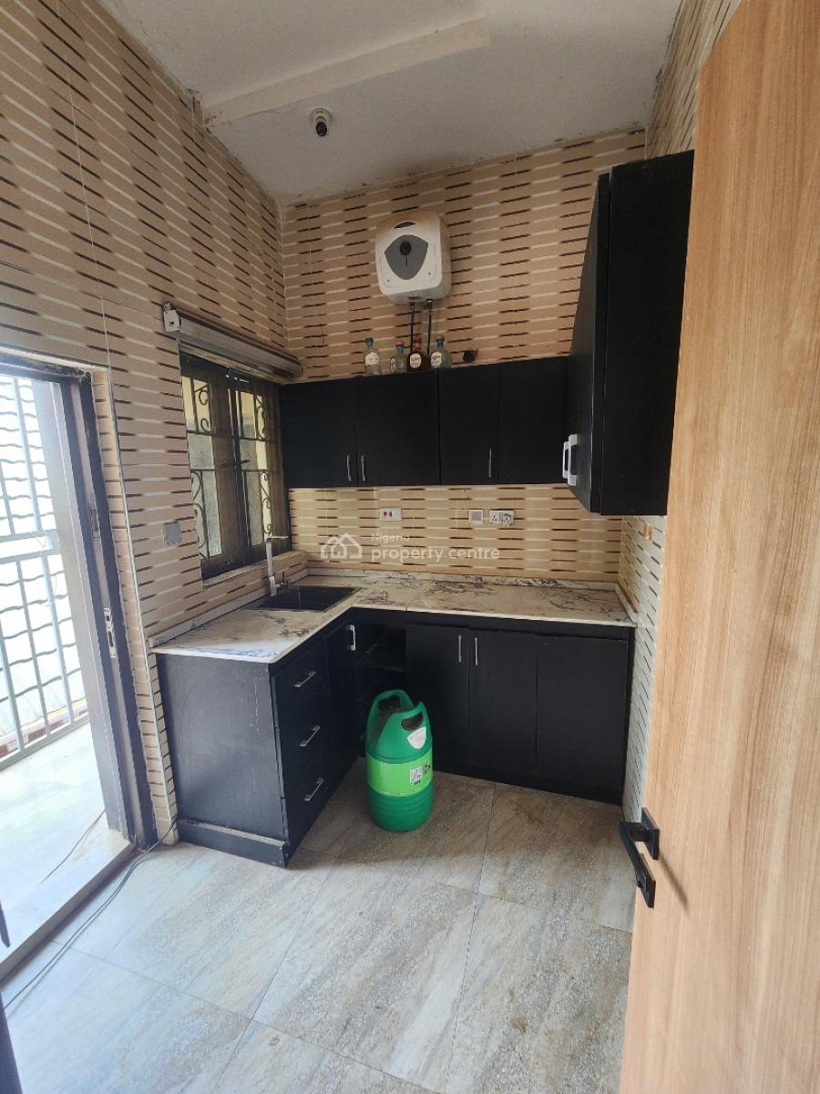 Luxury Two Bedroom Block of Flat, News Engineering Dawaki, Dawaki, Gwarinpa, Abuja, Flat / Apartment for Rent