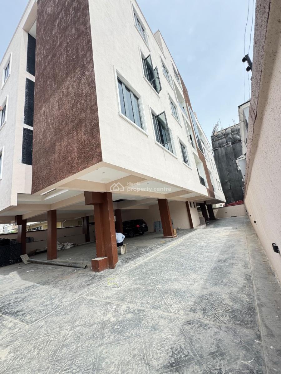 Luxury 3 Bedrom  Apartment Very Spacious in a Nice Ambiance Good Estate, Orchid Road, Lekki, Lagos, Flat / Apartment for Rent