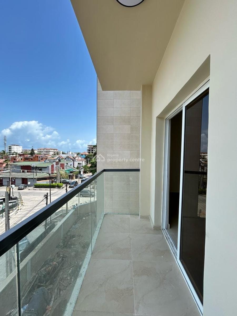 Luxury 4 Bedroom Terraced Apartment, Lekki Phase 1, Lekki, Lagos, Flat / Apartment Short Let