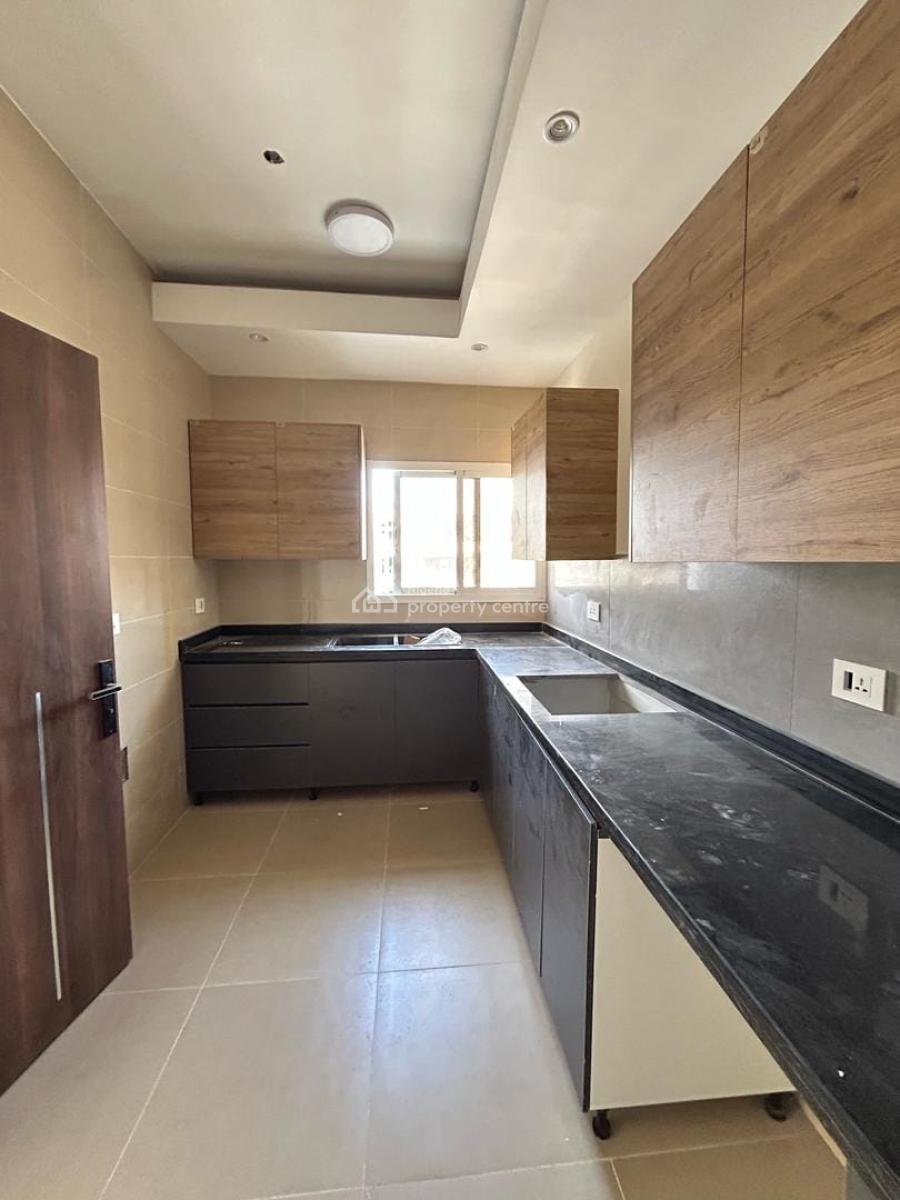 Luxury 4 Bedroom Terraced Apartment, Lekki Phase 1, Lekki, Lagos, Flat / Apartment Short Let