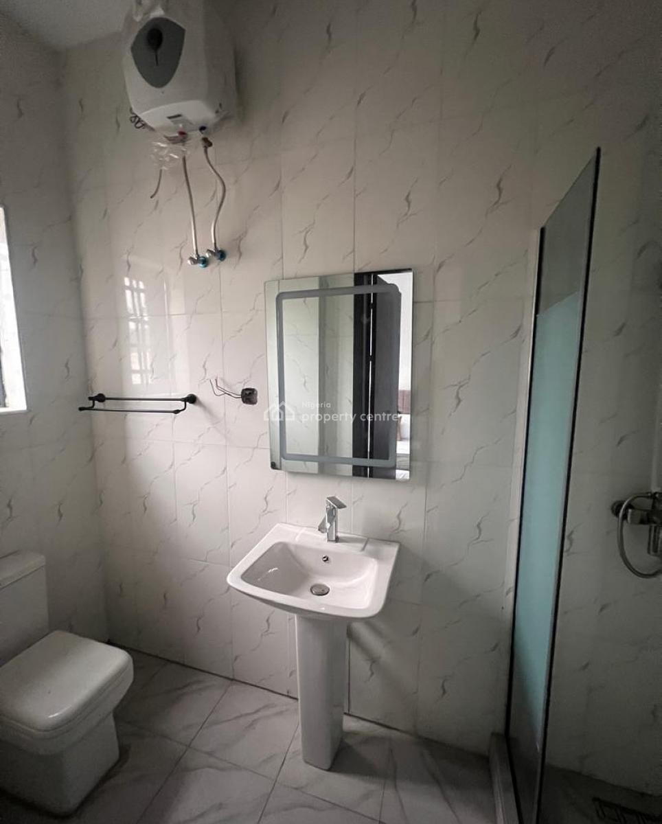 2 Bedroom Apartment, Ologolo, Lekki, Lagos, House for Sale