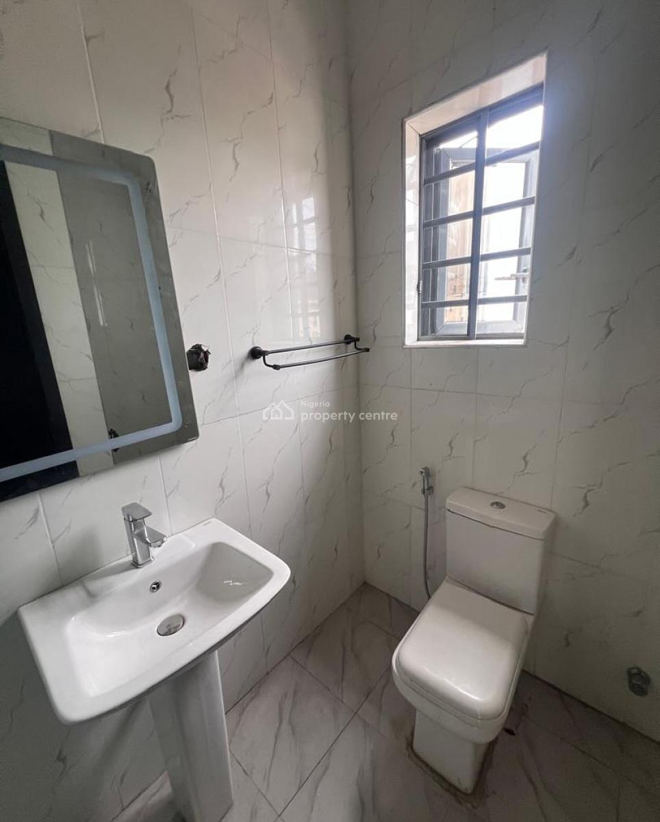2 Bedroom Apartment, Ologolo, Lekki, Lagos, House for Sale