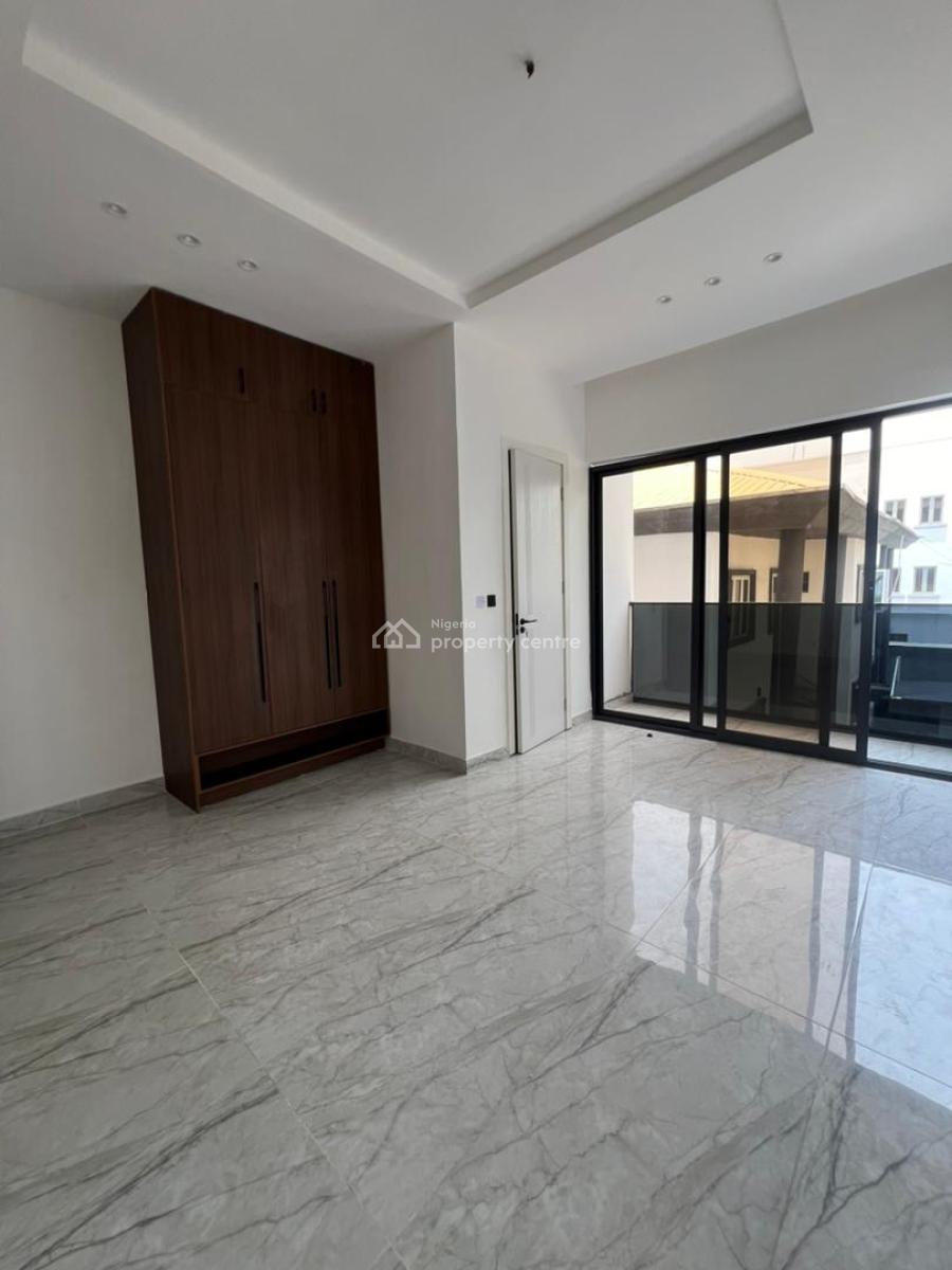 Adorable Newly Built 3 Bedroom Maissionette +pool & Bq, Lekki Phase 1, Lekki, Lagos, Flat / Apartment for Sale