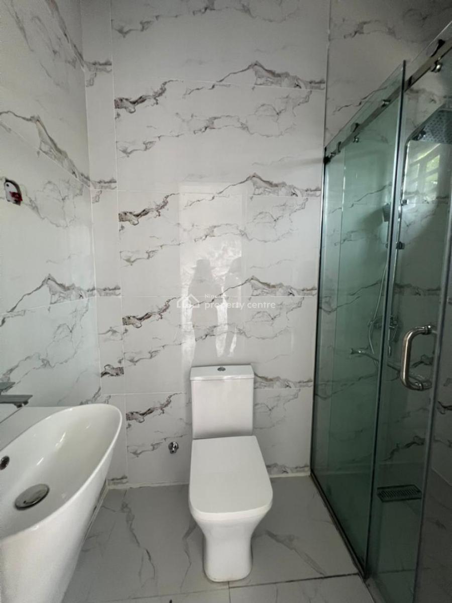 Adorable Newly Built 3 Bedroom Maissionette +pool & Bq, Lekki Phase 1, Lekki, Lagos, Flat / Apartment for Sale