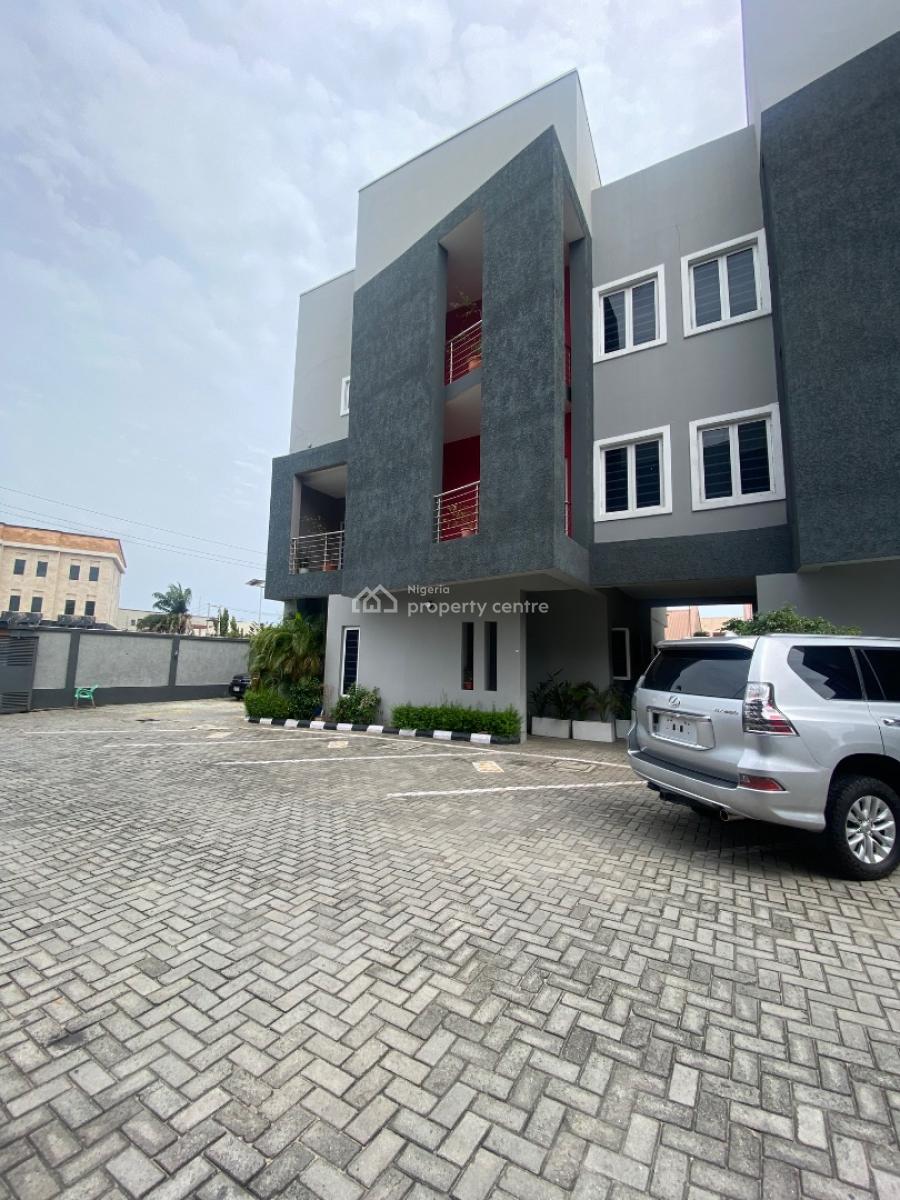 4 Bedroom Triplex with Private Jetty Waterfront, Admiralty Road, Lekki Phase 1, Lekki, Lagos, Terraced Duplex for Sale