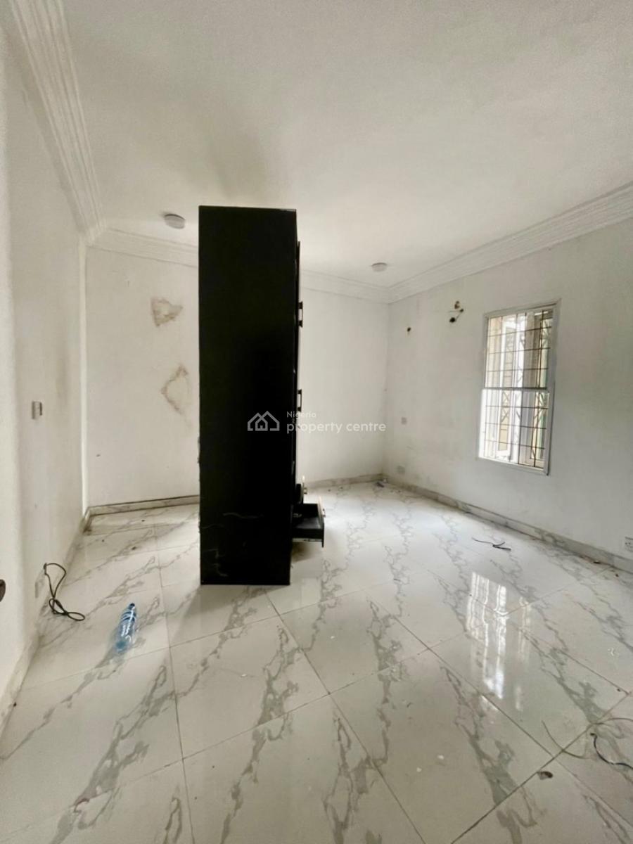 Upstairs and Comes with Inverter, Blenco Supermarket Area, Olokonla, Ajah, Lagos, Flat / Apartment for Rent