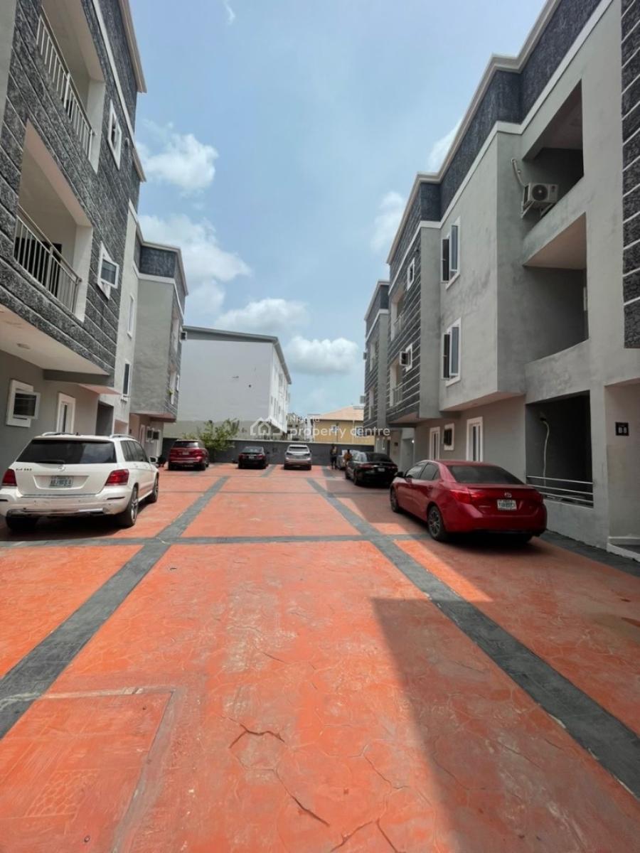 Upstairs and Comes with Inverter, Blenco Supermarket Area, Olokonla, Ajah, Lagos, Flat / Apartment for Rent