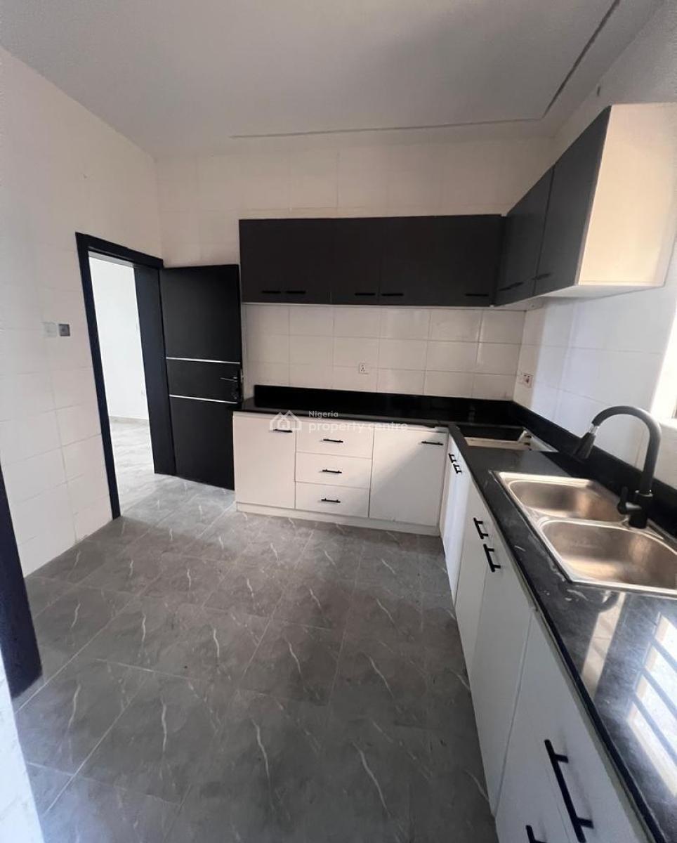 2 Bedroom Apartment, Ologolo, Lekki, Lagos, House for Sale