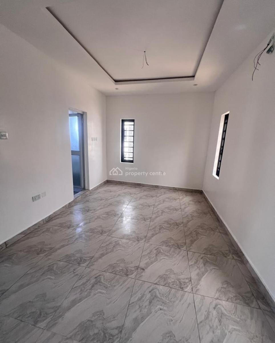2 Bedroom Apartment, Ologolo, Lekki, Lagos, House for Sale