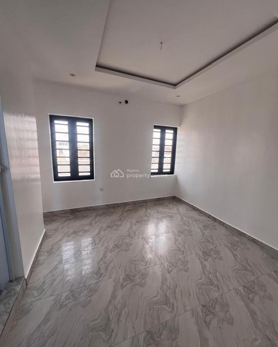 2 Bedroom Apartment, Ologolo, Lekki, Lagos, House for Sale