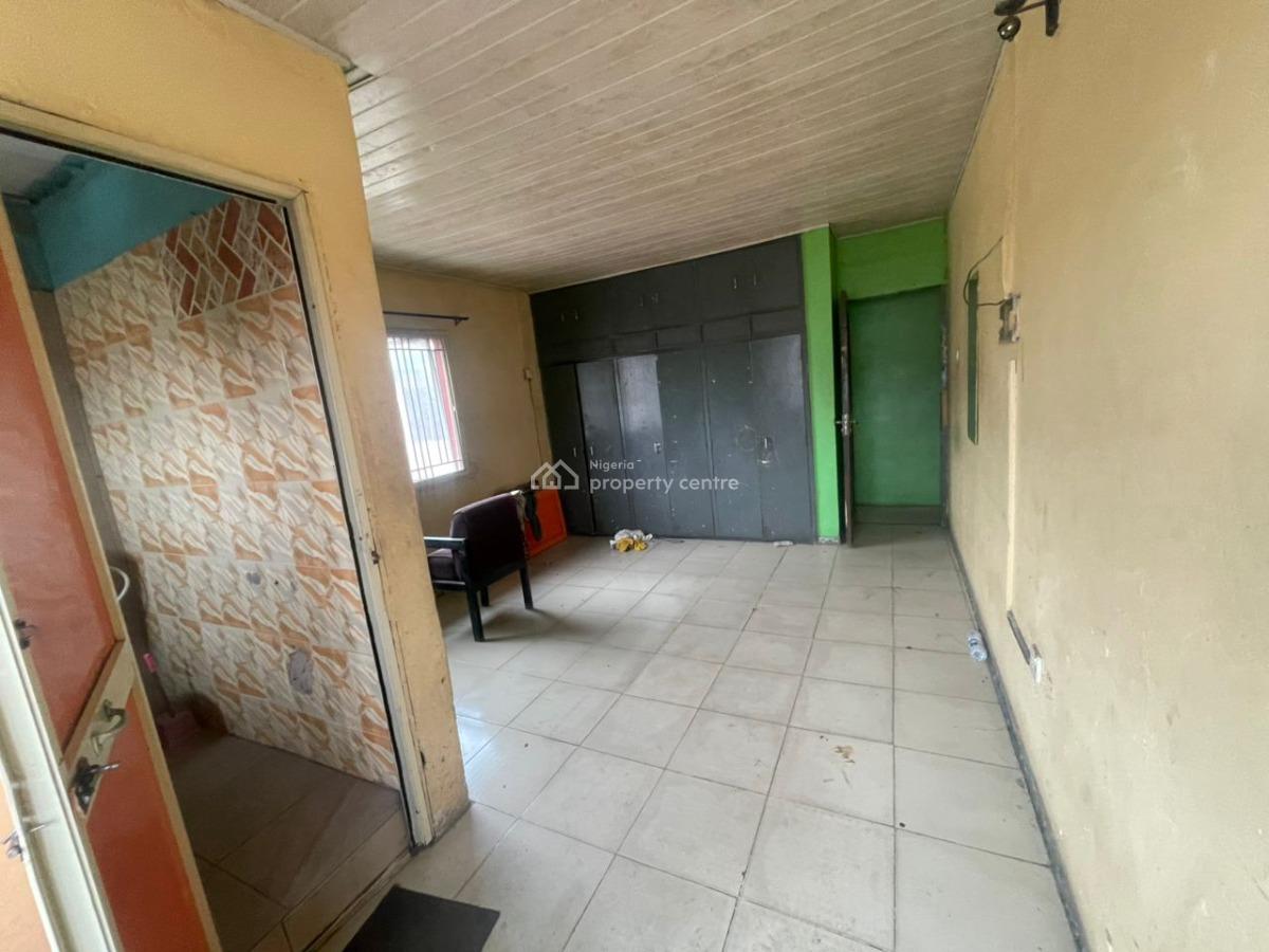8 Bedrooms Office Space Self Compound (for Office Use), Off Obafemi Awolowo Way, Ikeja, Lagos, Flat / Apartment for Rent