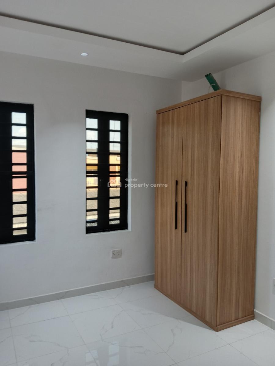 Most Executive, Most Luxury and Excellent  Brand New 2bedroom, All  En, Off Western Avenue By   Ojuelegba, Surulere Lagos, Surulere, Lagos, Flat / Apartment for Rent