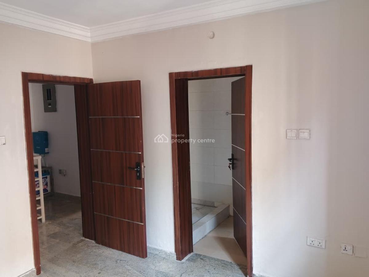 2 Bedroom Serviced Town House, Off Emmanuel Abimbola Cole, Lekki Phase 1, Lekki, Lagos, Flat / Apartment for Rent