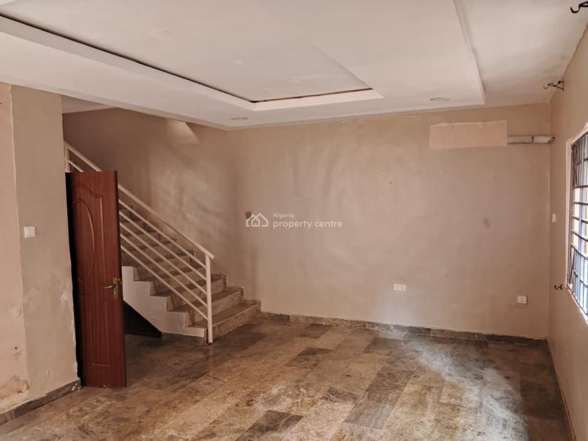 2 Bedroom Serviced Town House, Off Emmanuel Abimbola Cole, Lekki Phase 1, Lekki, Lagos, Flat / Apartment for Rent