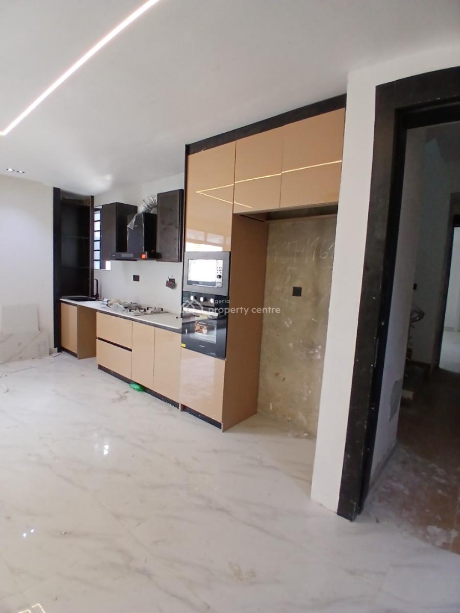 2 Bedroom En-suite Newly Built and Serviced with 24/7 Power Supply Fla, Ikate, Lekki, Lagos, Flat / Apartment for Rent