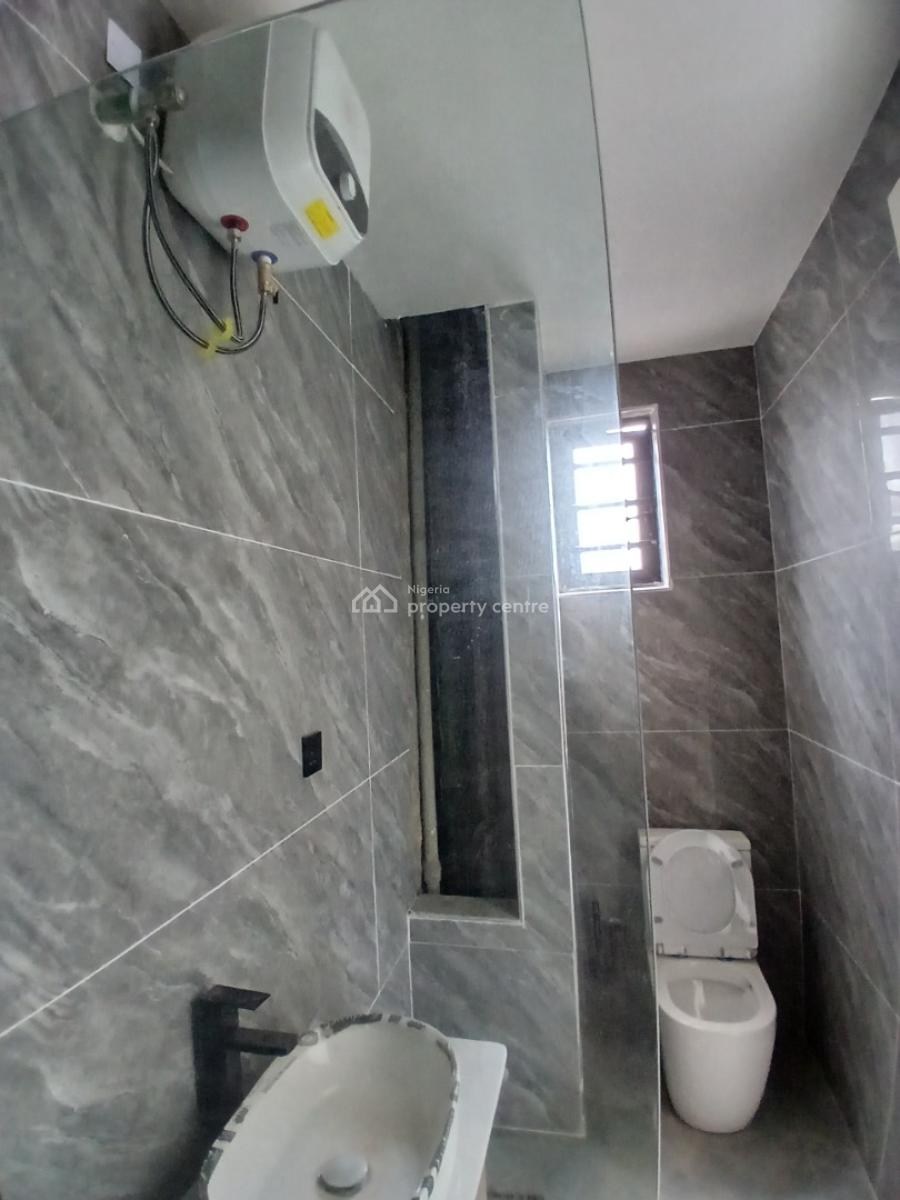 2 Bedroom En-suite Newly Built and Serviced with 24/7 Power Supply Fla, Ikate, Lekki, Lagos, Flat / Apartment for Rent