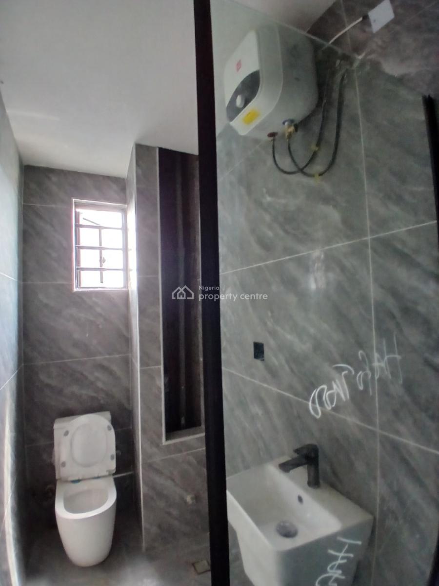 2 Bedroom En-suite Newly Built and Serviced with 24/7 Power Supply Fla, Ikate, Lekki, Lagos, Flat / Apartment for Rent