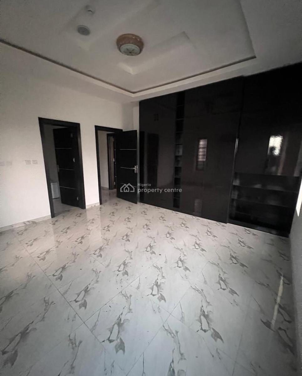 4 Bedroom Semi Detached, Ajah, Lagos, Semi-detached Duplex for Sale