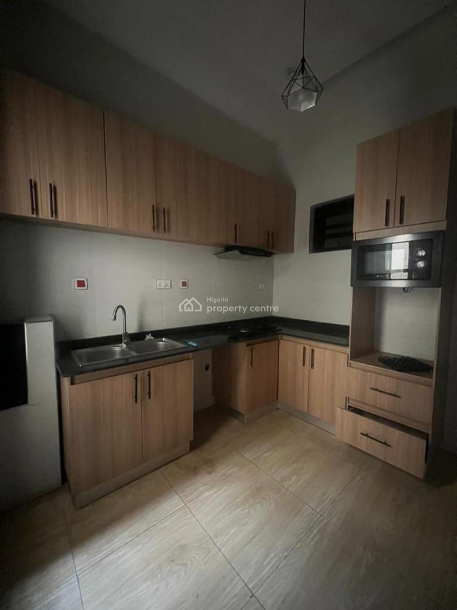 Opulent  2 Bedroom Apartment in a Secure Estate, Ilasan, Ikate, Lekki, Lagos, Flat / Apartment for Rent
