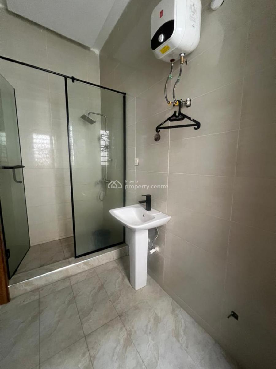 Opulent  2 Bedroom Apartment in a Secure Estate, Ilasan, Ikate, Lekki, Lagos, Flat / Apartment for Rent