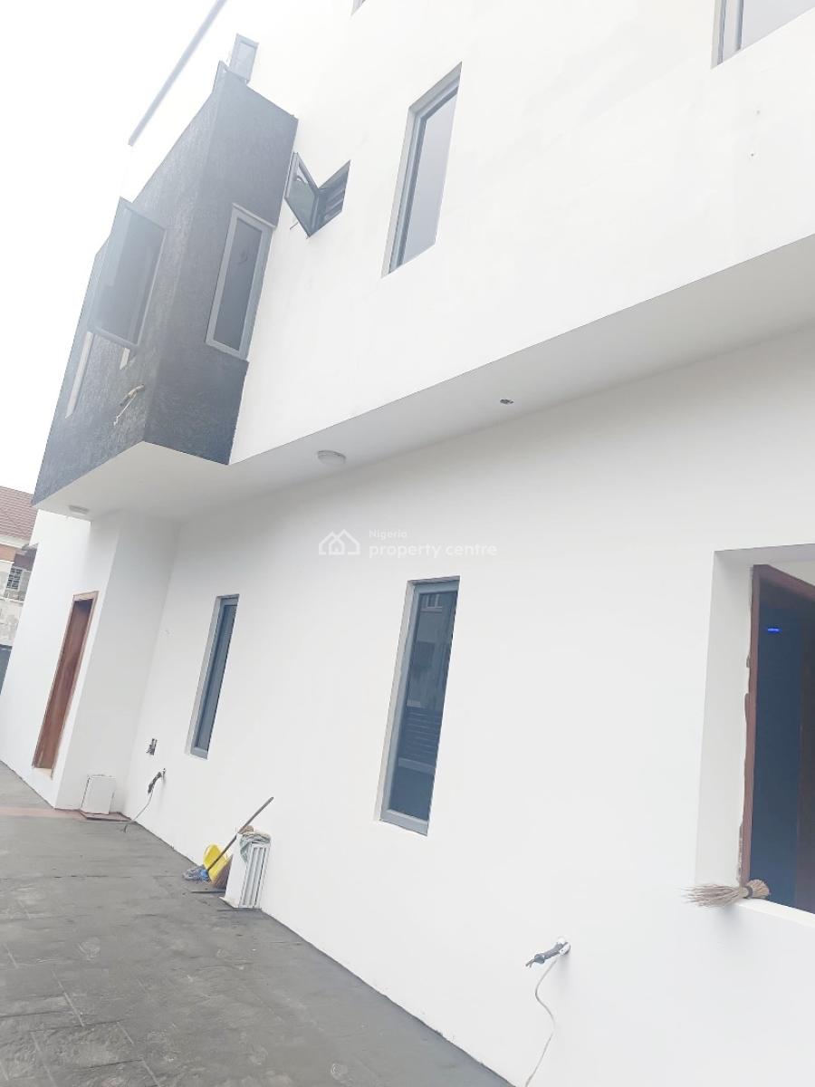 a Well Maintained Spacious 5 Bedroom Fully Detached Duplex with Bq, Gra Phase 2, Magodo, Lagos, House for Rent