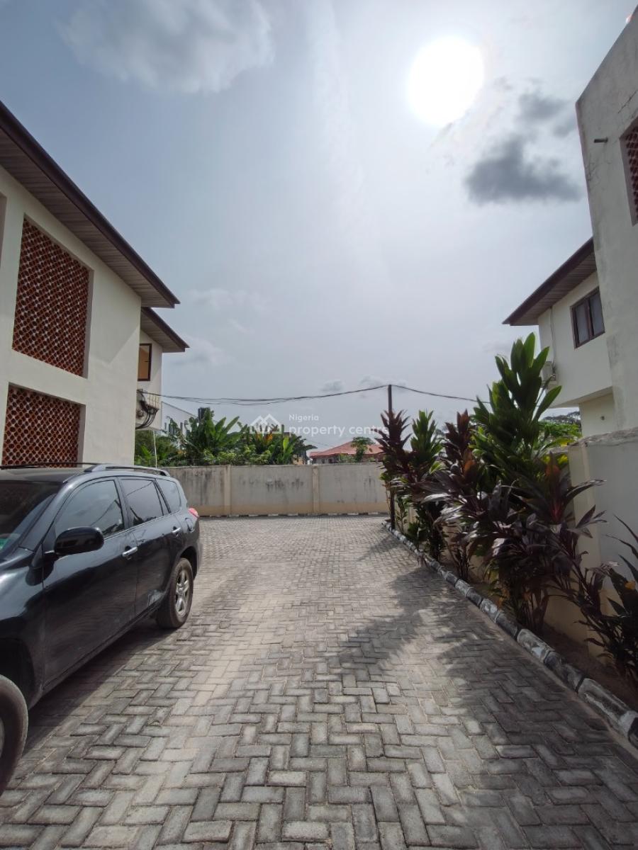 Smart Conducive Mini Flat (room and Parlor) Apartment., Abraham Adesanya, Ajah, Lagos, Mini Flat (room and Parlour) for Rent