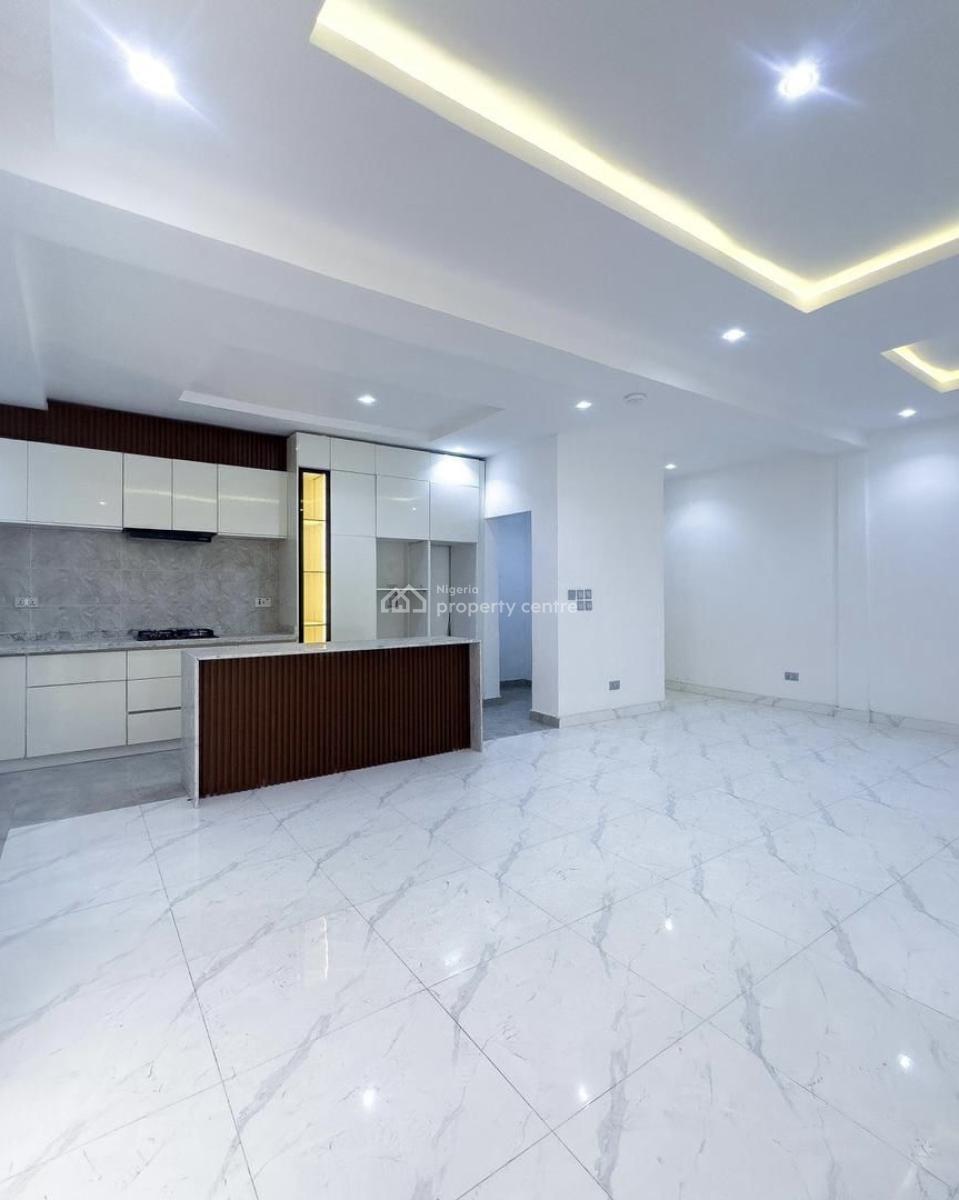 Contemporary 2 Bedroom Apartment with Central Gas System and Gym House, Lekki Phase 1, Lekki, Lagos, Flat / Apartment for Rent