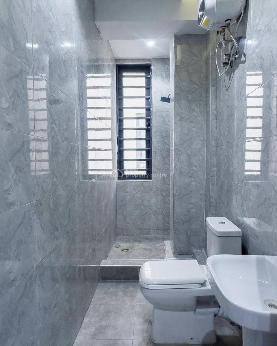 Contemporary 2 Bedroom Apartment with Central Gas System and Gym House, Lekki Phase 1, Lekki, Lagos, Flat / Apartment for Rent