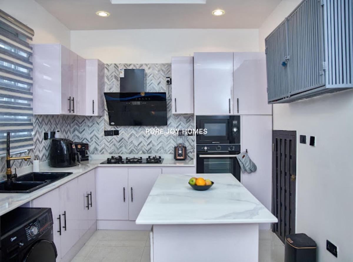 a Super Luxurious 4 Bedroom Apartment in a Beautiful Estate, Chevron, Lekki, Lagos, Detached Duplex Short Let