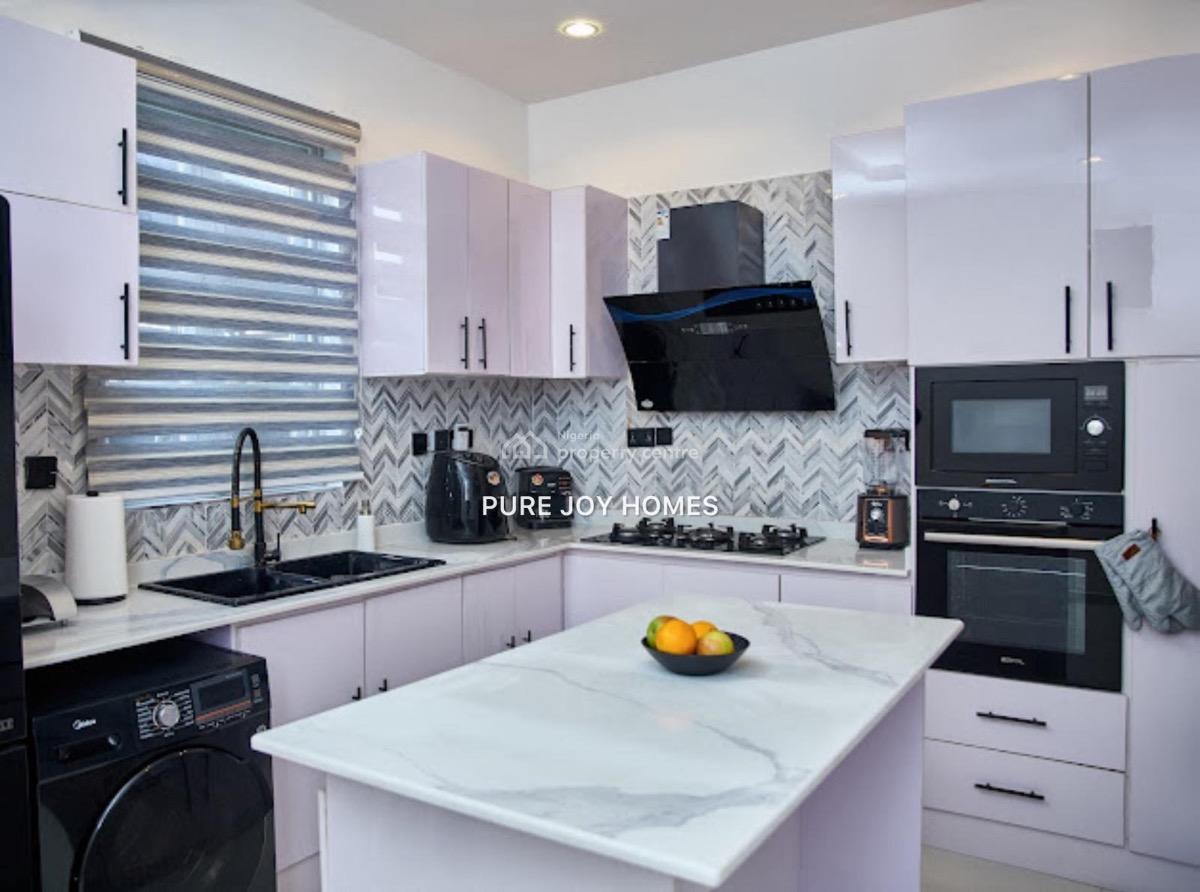 a Super Luxurious 4 Bedroom Apartment in a Beautiful Estate, Chevron, Lekki, Lagos, Detached Duplex Short Let