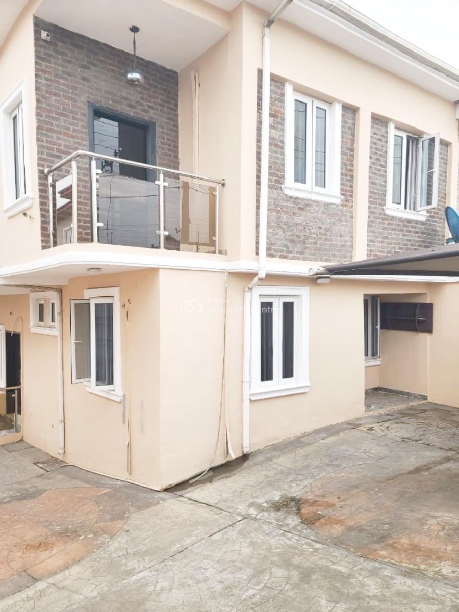 a Well Maintained Spacious 4 Bedroom Terrace Duplex with Bq, Gra Phase 2, Magodo, Lagos, Terraced Duplex for Rent