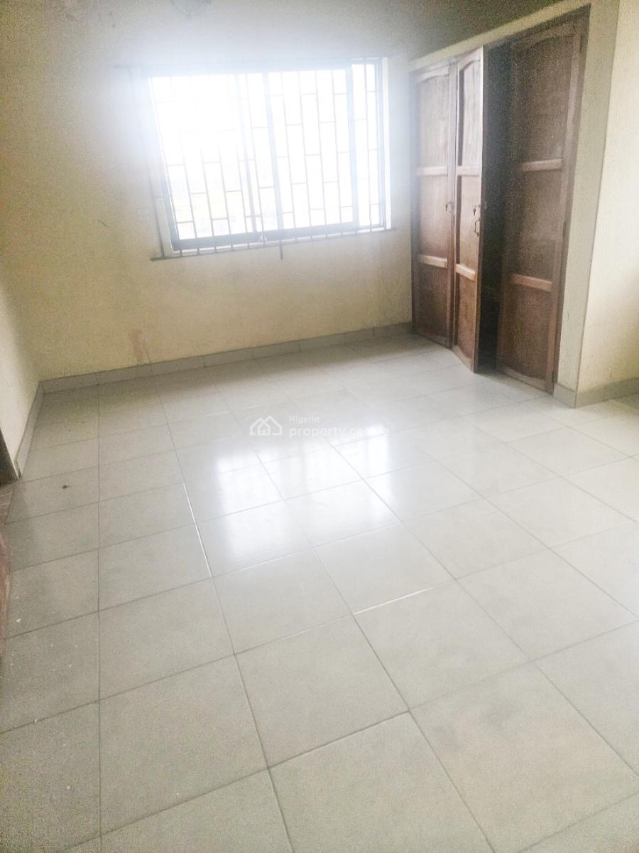 a Well Maintained Spacious 2 Bedroom Detached Duplex, Gra Phase 1, Magodo, Lagos, Detached Duplex for Rent